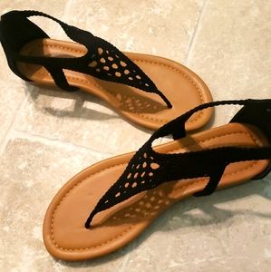 **New**  cute black sandals 👡
